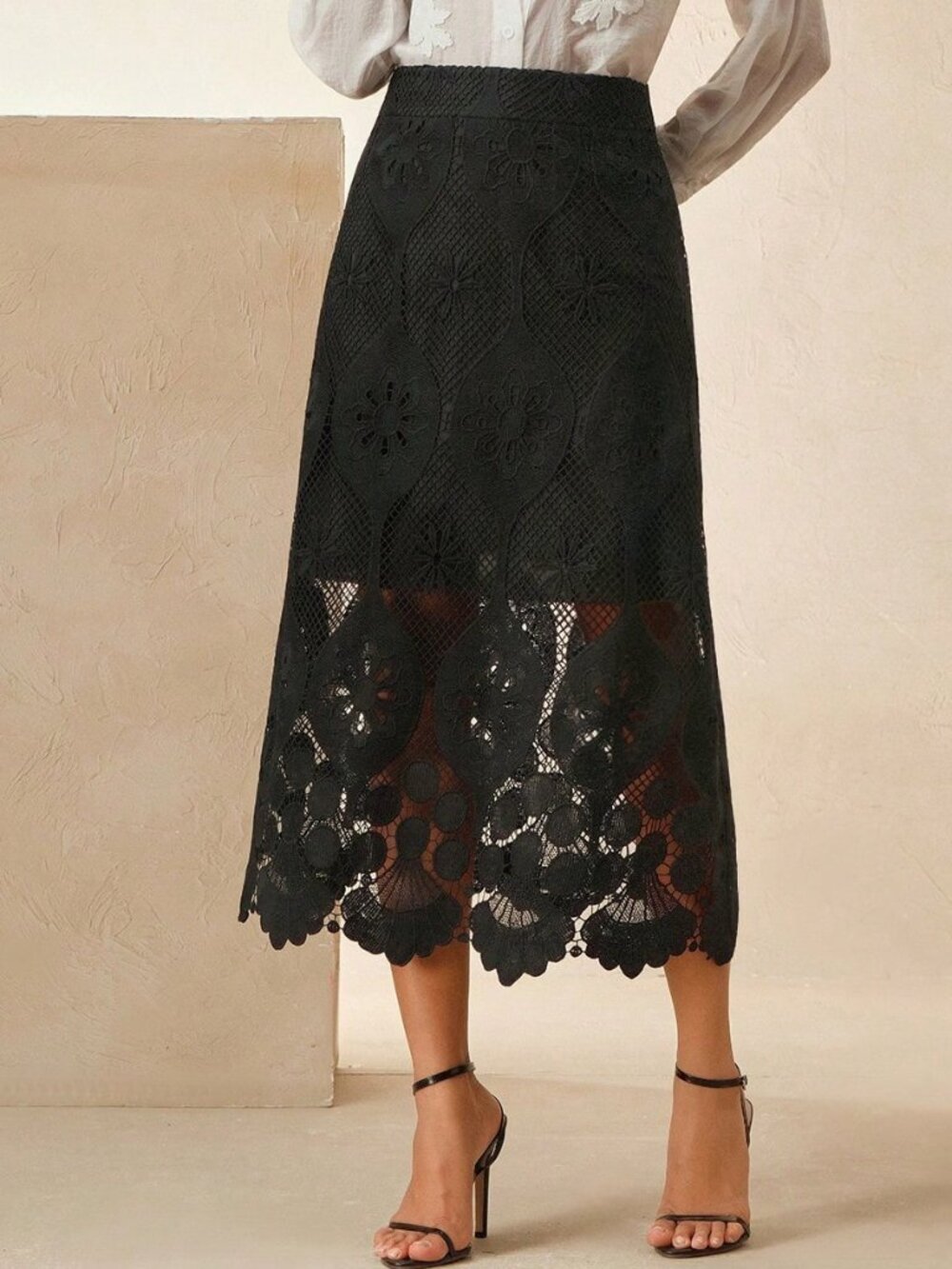 Black Boho Women's Elegant Lace Hollow Out Skirt Maxi Skirt - Picture 3 of 5